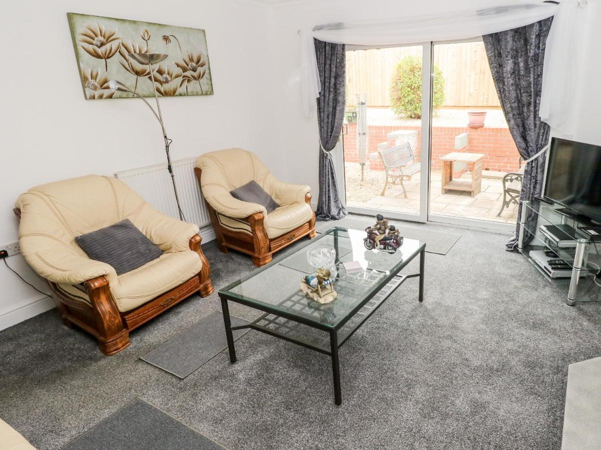 23 Charles Thomas Avenue Villa Pembroke Dock Buitenkant foto